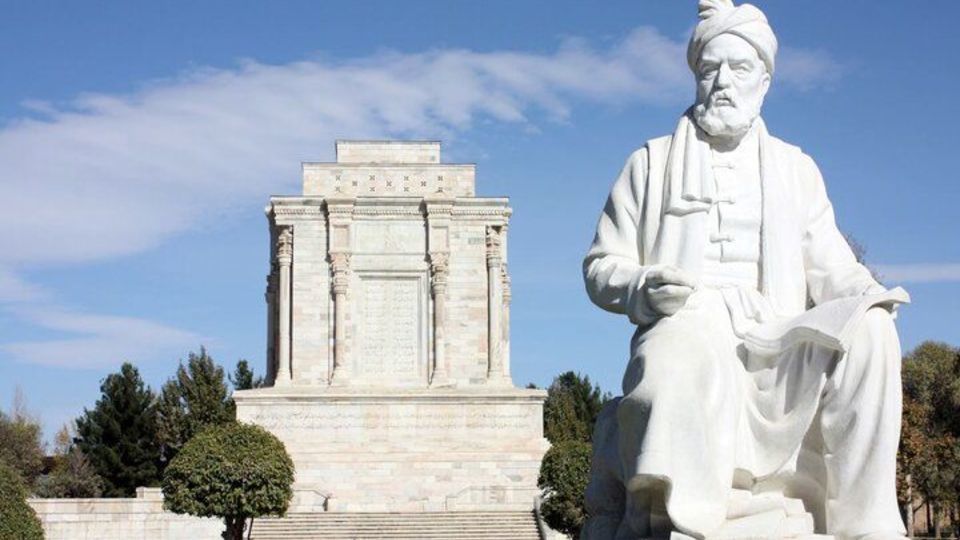 فردوسی و زبان ایران/ وقتی حکیم، حافظ واژههاست فردوسی و زبان ایران/ وقتی حکیم، حافظ واژههاست