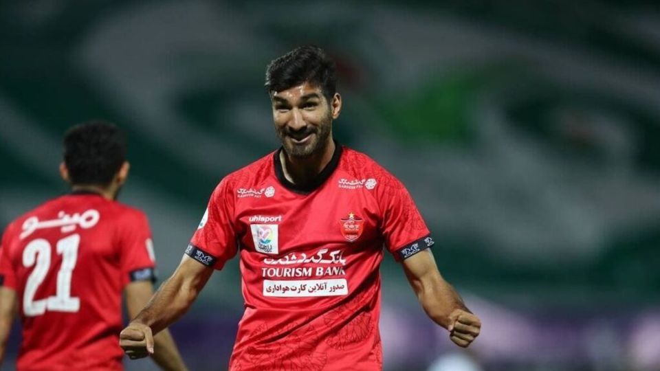 دعوت غیرمنتظره از شهریار به تیم ملی؛ مهاجم جانشین هافبک شد! دعوت غیرمنتظره از شهریار به تیم ملی؛ مهاجم جانشین هافبک شد!
