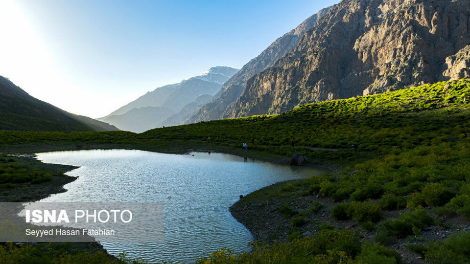  کمپ در «کوه گُل» دنا        