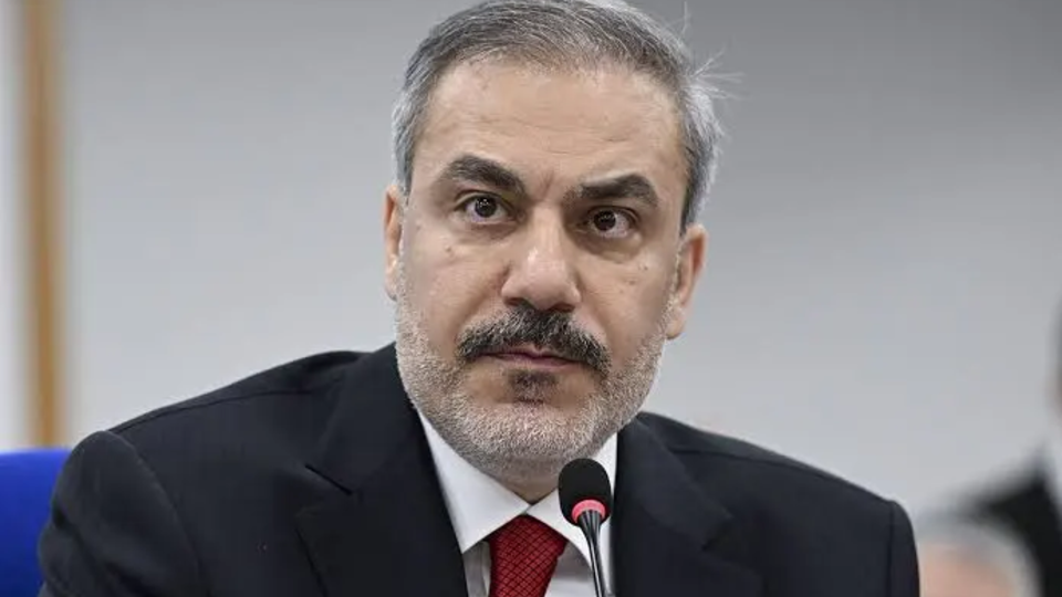 پاسخ ایشان را بدهید! پاسخ ایشان را بدهید!