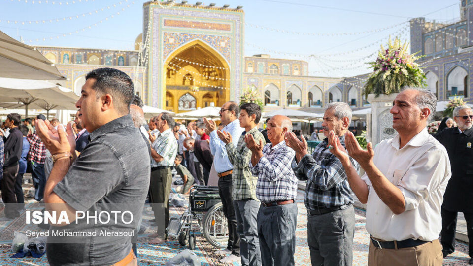 اقامه نماز عید سعید قربان - حرم مطهر رضوی