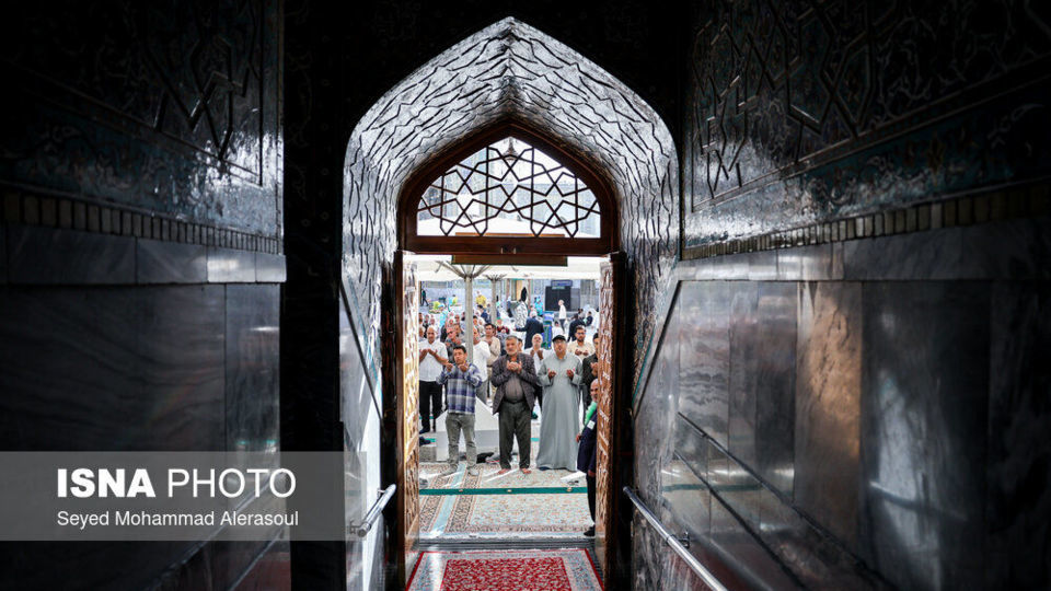 اقامه نماز عید سعید قربان - حرم مطهر رضوی