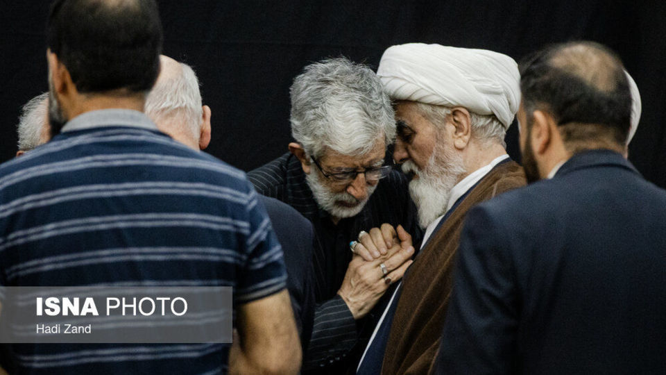 مراسم یادبود شهدای خانواده رهبر انقلاب در حرم عبدالعظیم(ع)