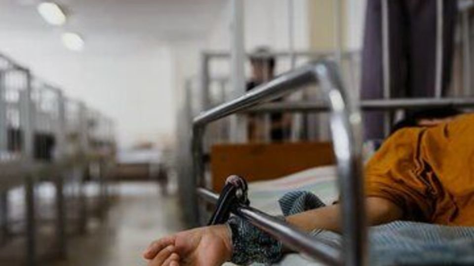 تعطیلی موقت یک مرکز نگهداری از کودکان معلول ذهنی در تهران/ ماجرای سوختگی پای «مرسانا» با آب داغ و بستن کودکان به تخت چیست؟ تعطیلی موقت یک مرکز نگهداری از کودکان معلول ذهنی در تهران/ ماجرای سوختگی پای «مرسانا» با آب داغ و بستن کودکان به تخت چیست؟
