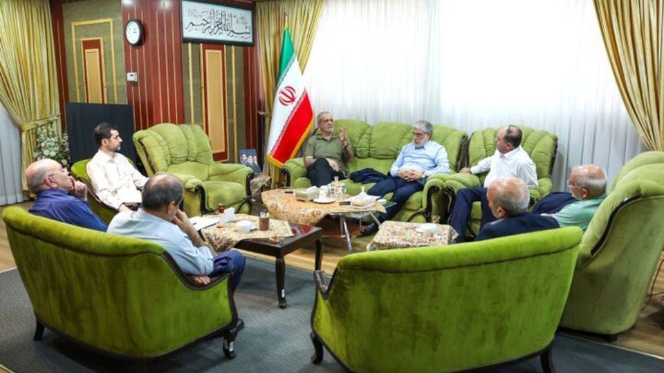 دستور پزشکیان برای تدوین برنامه اجرایی مدیریت بحران آب دستور پزشکیان برای تدوین برنامه اجرایی مدیریت بحران آب