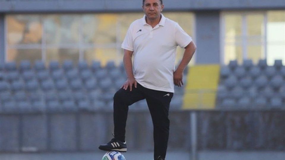 قلعهنویی: بهانه نیست،اما هرچه گفتیم انجام نشد/درگاهی نیاز به زمان دارد قلعهنویی: بهانه نیست،اما هرچه گفتیم انجام نشد/درگاهی نیاز به زمان دارد