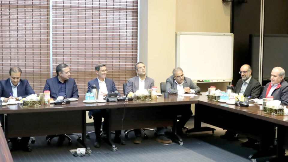 مشارکت راهبردی بانک صادرات ایران در «سازندگی نوین» و «جهاد اقتصادی»؛ تأمین مالی توسعه زیرساختهای انرژی با تمرکز بر نیروگاههای تجدیدپذیر مشارکت راهبردی بانک صادرات ایران در «سازندگی نوین» و «جهاد اقتصادی»؛ تأمین مالی توسعه زیرساختهای انرژی با تمرکز بر نیروگاههای تجدیدپذیر
