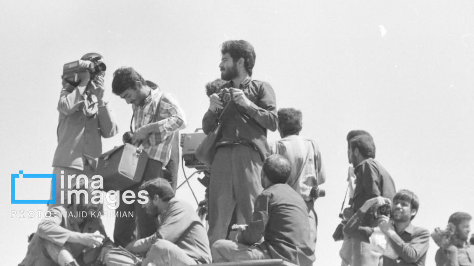 تصاویر منتشر نشده از نخستین سالگرد ارتحال امام‌خمینی‌ (ره) خرداد ۱۳۶۹