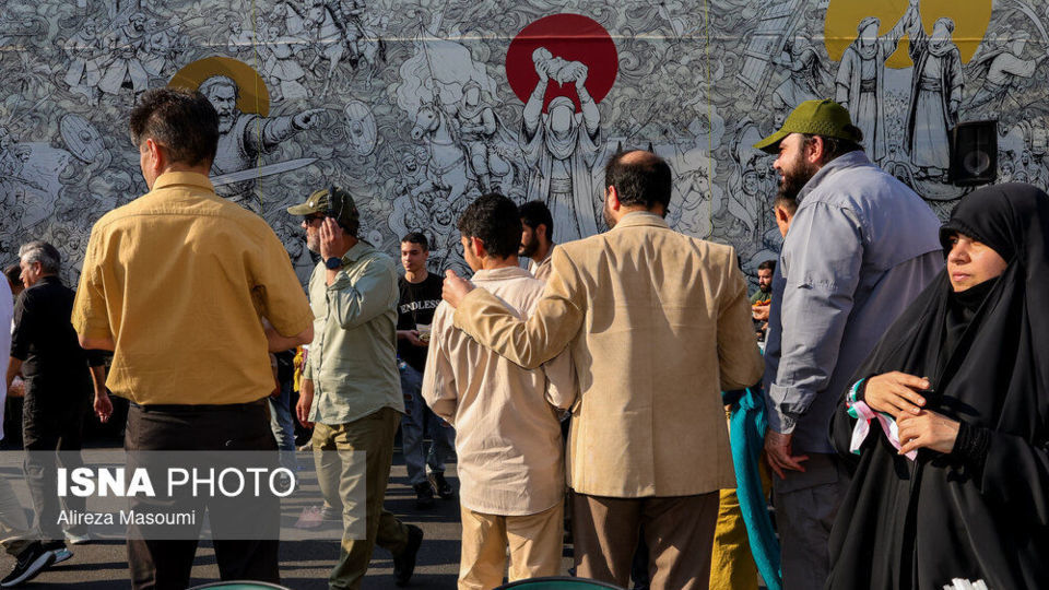 غدیر نماد اتحاد و همدلی؛ مهمانی ۱۰ کیلومتری غدیر 