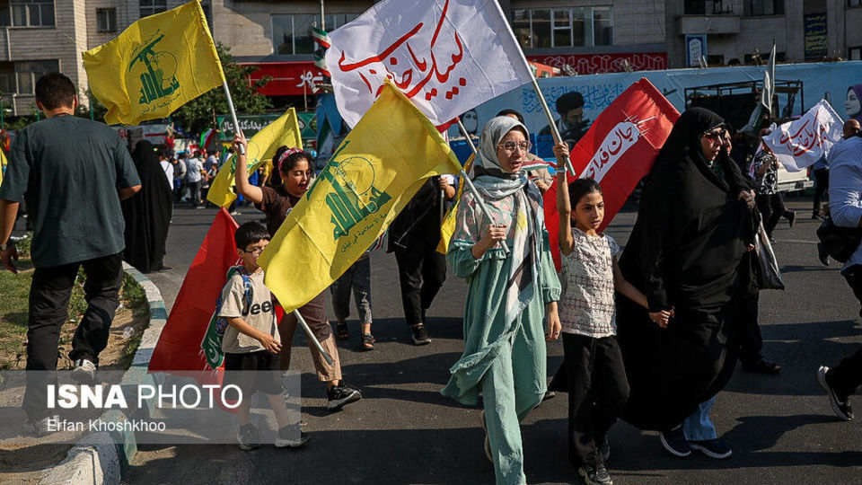 غدیر نماد اتحاد و همدلی؛ مهمانی ۱۰ کیلومتری غدیر 