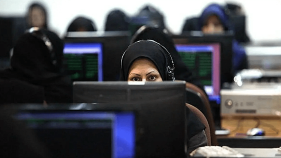 بخشنامه جدید دولت درباره دورکاری و تغییر ساعت ادارات بخشنامه جدید دولت درباره دورکاری و تغییر ساعت ادارات