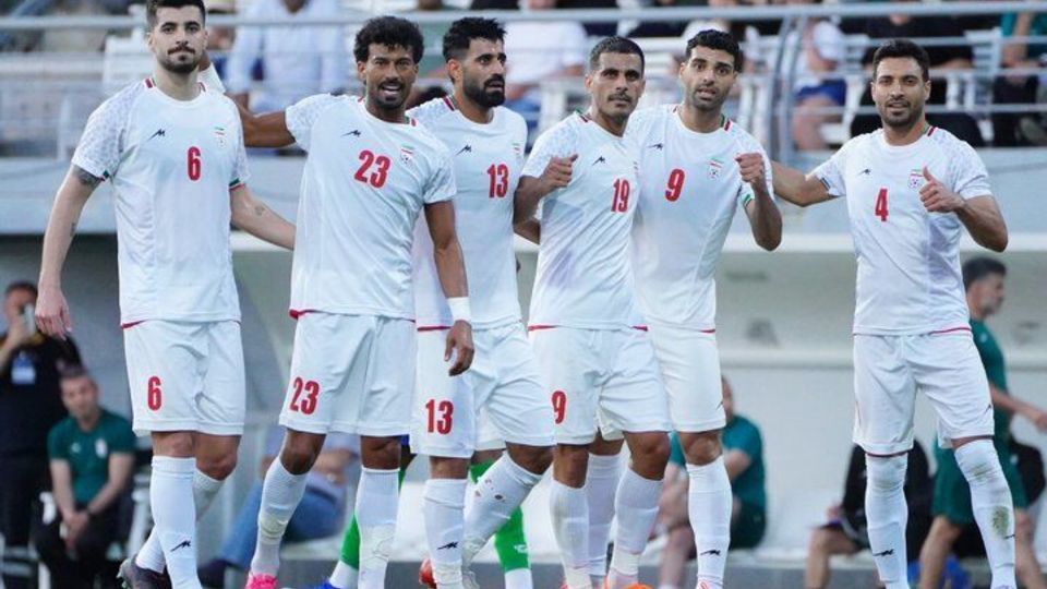 کارشکنیهای میزبان ادامه دارد/ فقط ۴ نفر دیگر از کاروان ایران ویزای آمریکا گرفتند کارشکنیهای میزبان ادامه دارد/ فقط ۴ نفر دیگر از کاروان ایران ویزای آمریکا گرفتند