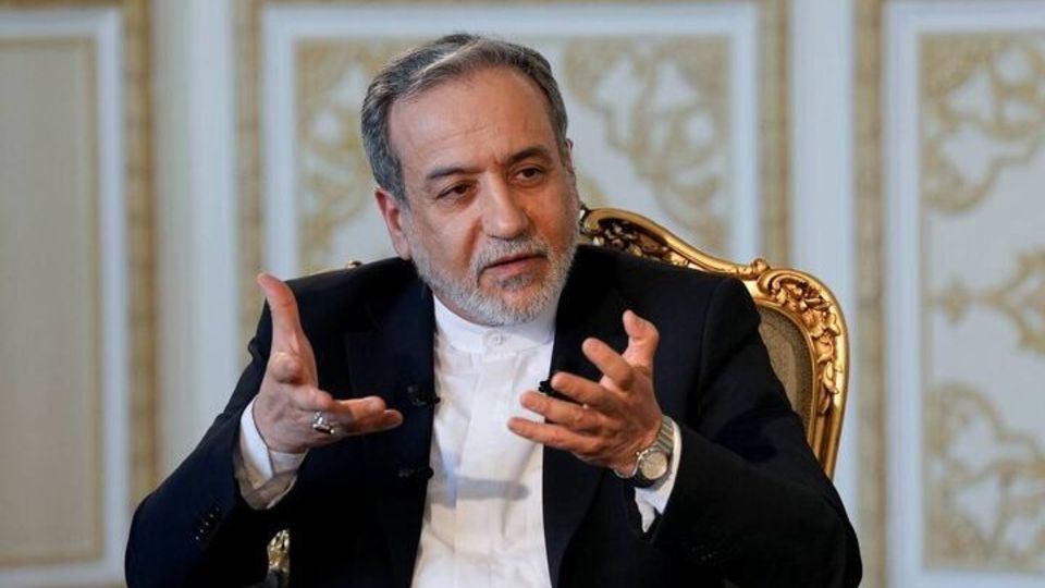 عراقچی: اقتدار دیپلماسی ایران بر شانههای مردم استوار است عراقچی: اقتدار دیپلماسی ایران بر شانههای مردم استوار است