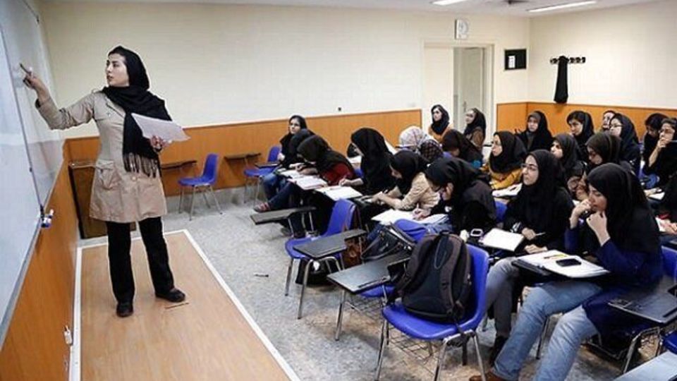 در دستورکار قرار گرفتن مجوز جذب ۳۳ هزار دانشجو معلم در دستورکار قرار گرفتن مجوز جذب ۳۳ هزار دانشجو معلم