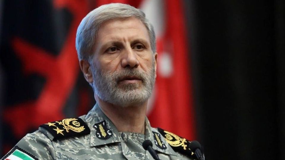 سرلشکر حاتمی: دشمن فهمید باید به ایران احترام بگذارد سرلشکر حاتمی: دشمن فهمید باید به ایران احترام بگذارد