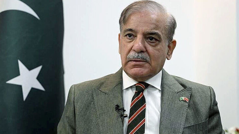 منابع پاکستانی: سفر شهباز شریف به سوئیس لغو شد منابع پاکستانی: سفر شهباز شریف به سوئیس لغو شد