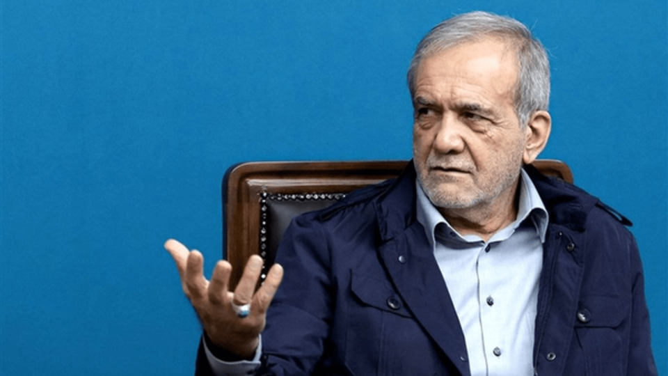 آقای رئیسجمهور؛ دشمن هم صدای شما را میشنود! آقای رئیسجمهور؛ دشمن هم صدای شما را میشنود!