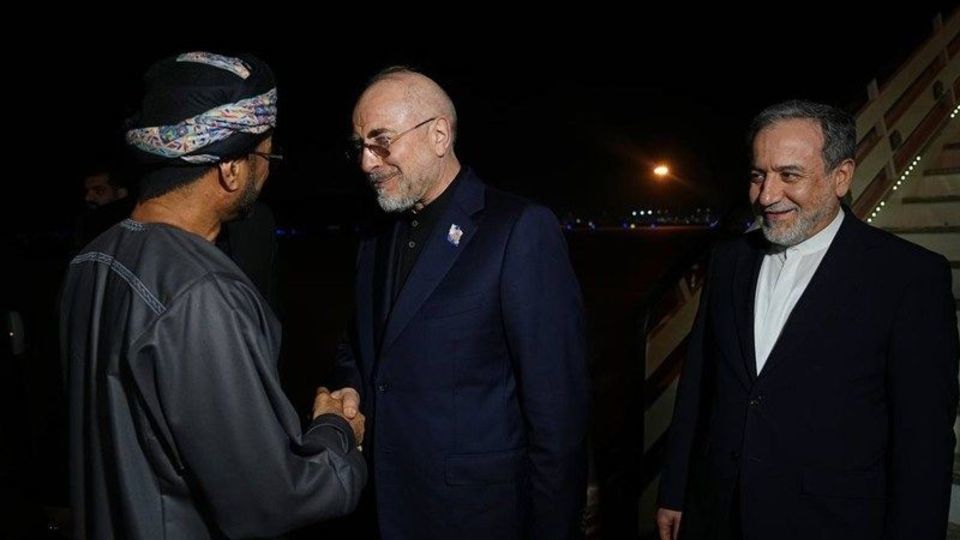 وزیر خارجه عمان گفتگوهایش با هیئت ایرانی را «سازنده» توصیف کرد وزیر خارجه عمان گفتگوهایش با هیئت ایرانی را «سازنده» توصیف کرد