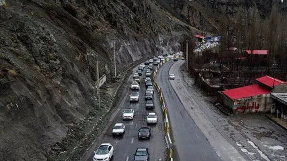 جاده چالوس از ساعت ۹ صبح یکطرفه شد/ ممنوعیت تردد از شمال به جنوب تا تخلیه بار ترافیکی جاده چالوس از ساعت ۹ صبح یکطرفه شد/ ممنوعیت تردد از شمال به جنوب تا تخلیه بار ترافیکی
