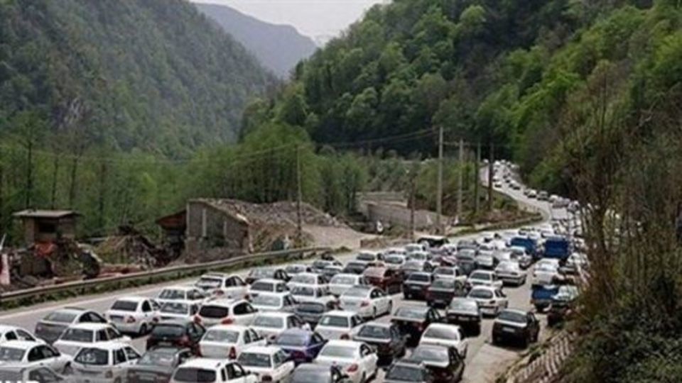 ترافیک سنگین در محورهای شمالی؛ توصیه پلیس راهور ترافیک سنگین در محورهای شمالی؛ توصیه پلیس راهور