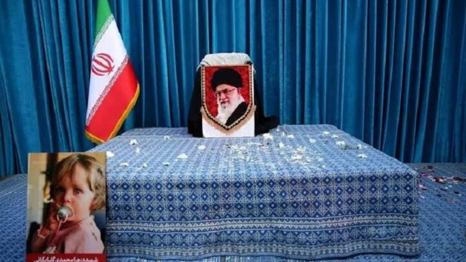 حضور مقامات و سران ۴۰ کشور در مراسم وداع و تشییع رهبر شهید حضور مقامات و سران ۴۰ کشور در مراسم وداع و تشییع رهبر شهید