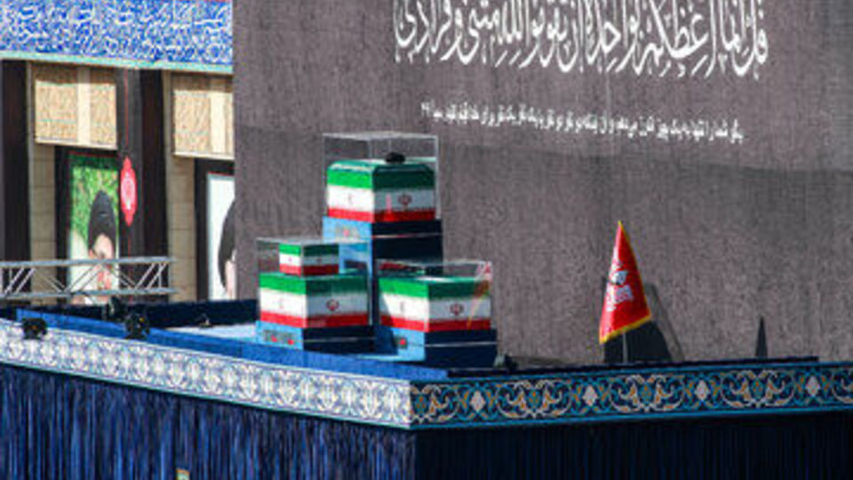 مراسم وداع با رهبر شهید انقلاب در مصلی تهران