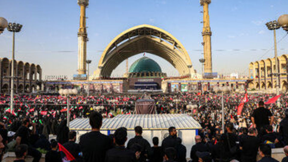 مراسم وداع با رهبر شهید انقلاب در مصلی تهران