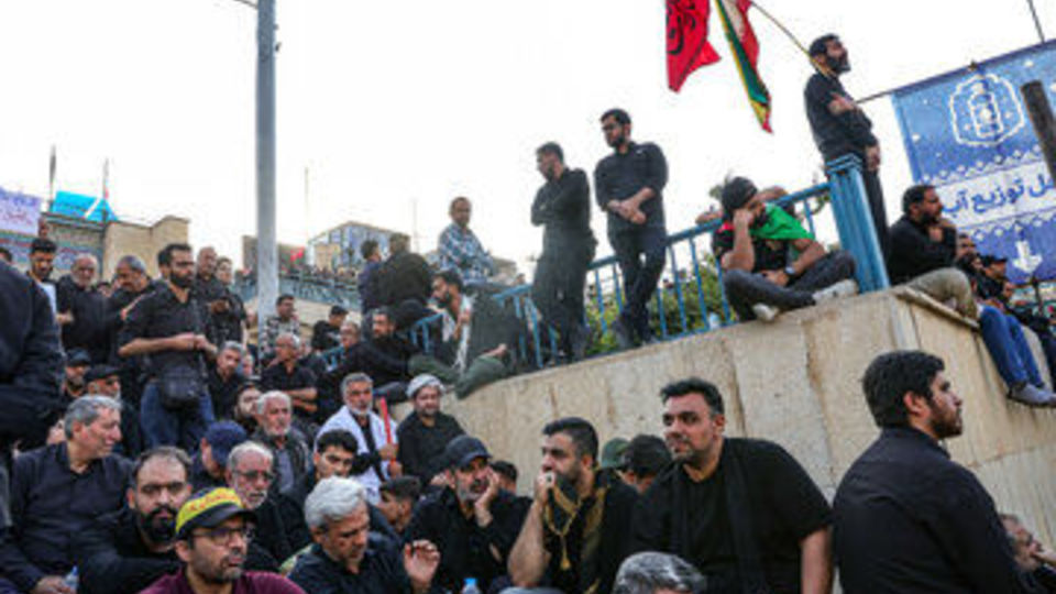 مراسم وداع با رهبر شهید انقلاب در مصلی تهران