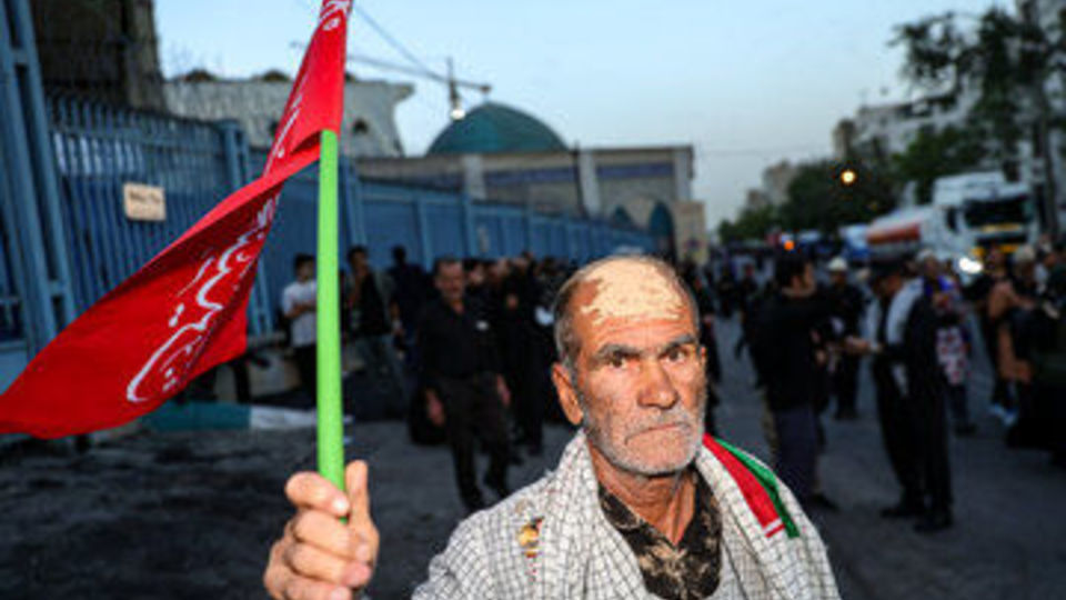 مراسم وداع با رهبر شهید انقلاب در مصلی تهران