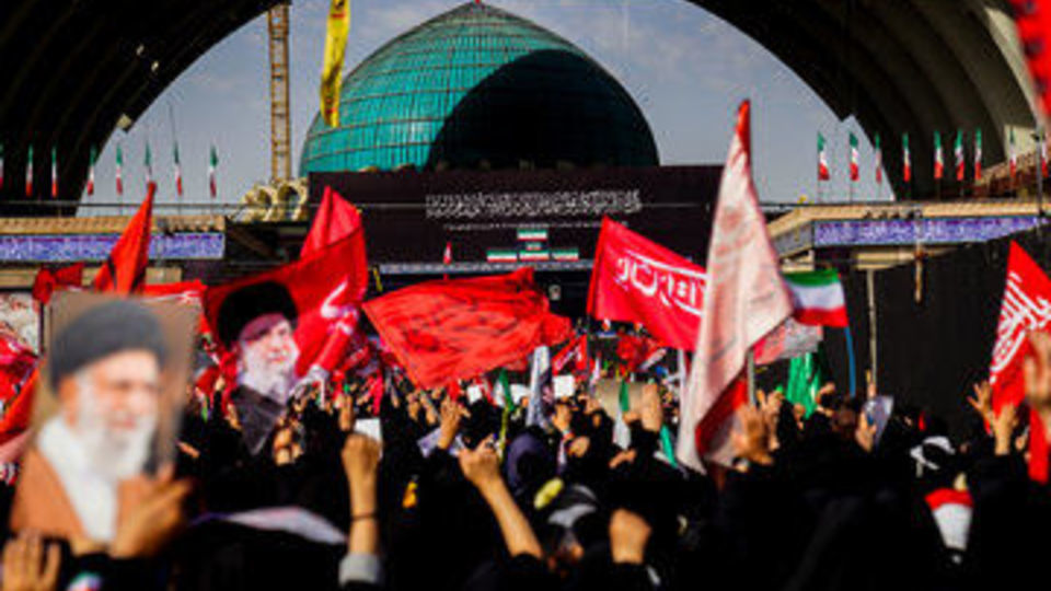 مراسم وداع با رهبر شهید انقلاب در مصلی تهران
