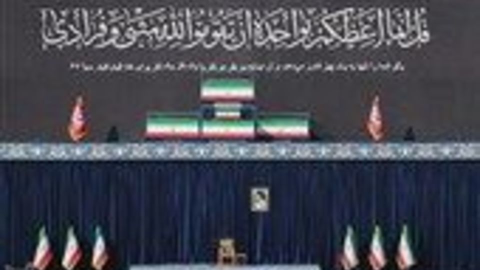 مراسم وداع با رهبر شهید انقلاب در مصلی تهران/۳