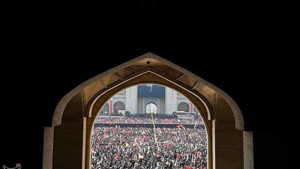 مراسم وداع با رهبر شهید انقلاب در مصلی تهران/۳