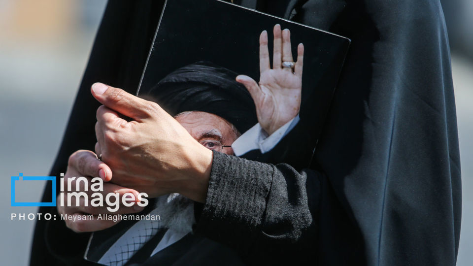 مراسم وداع با رهبر شهید انقلاب در مصلی تهران/۲