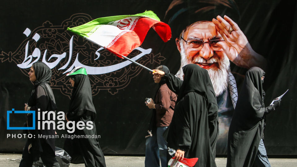 مراسم وداع با رهبر شهید انقلاب در مصلی تهران/۲