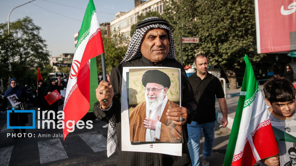 مراسم وداع با رهبر شهید انقلاب در مصلی تهران/۲