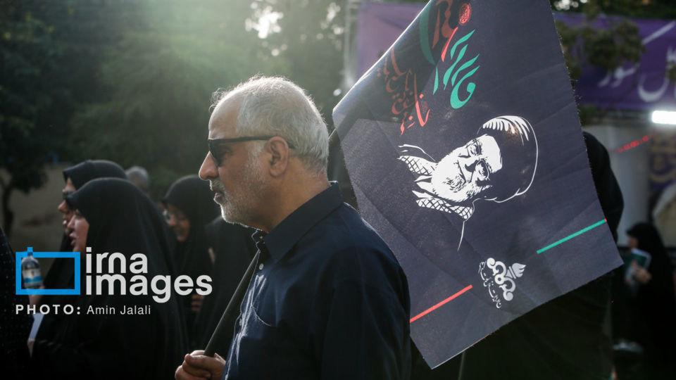 مراسم وداع با رهبر شهید انقلاب در مصلی تهران/۲