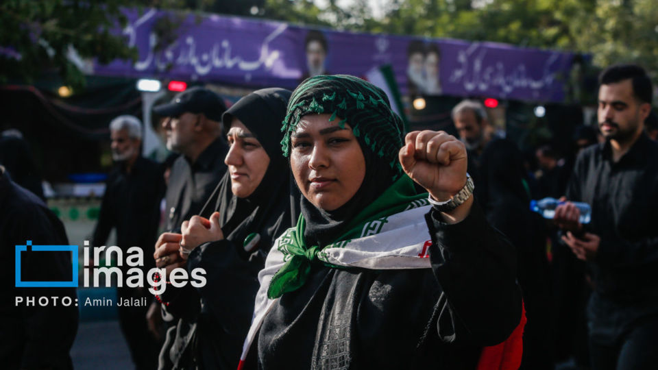مراسم وداع با رهبر شهید انقلاب در مصلی تهران/۲