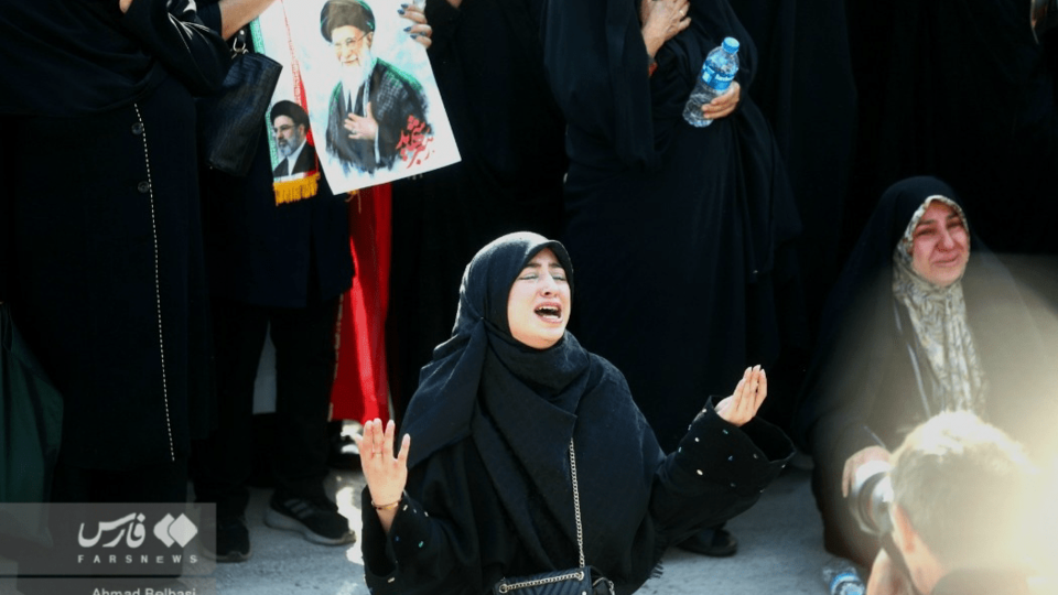 دومین روز وداع با رهبر شهید انقلاب در مصلی تهران