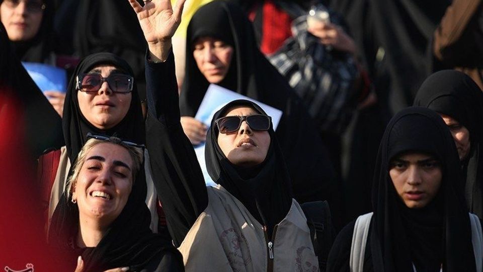 دومین روز وداع با رهبر شهید انقلاب در مصلی تهران
