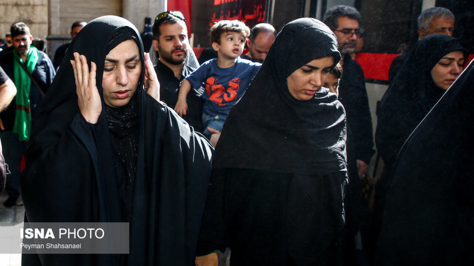 دومین روز وداع با رهبر شهید انقلاب در مصلی تهران