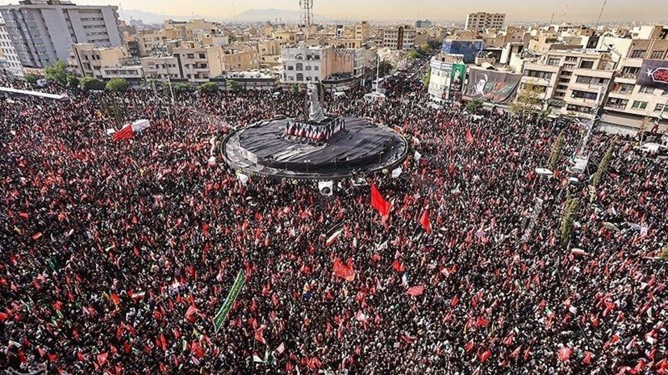 گزارش تصویری تشییع پیکر رهبر شهید در تهران/۶