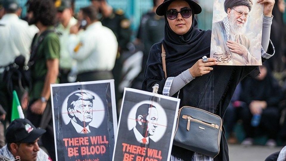 گزارش تصویری تشییع پیکر رهبر شهید در تهران/۶
