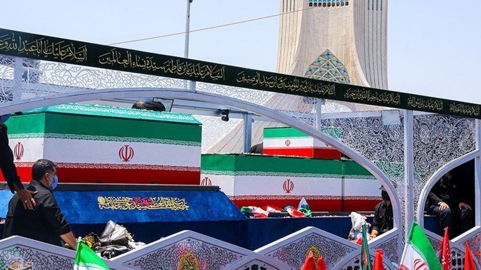 گزارش تصویری تشییع پیکر رهبر شهید در تهران/۶