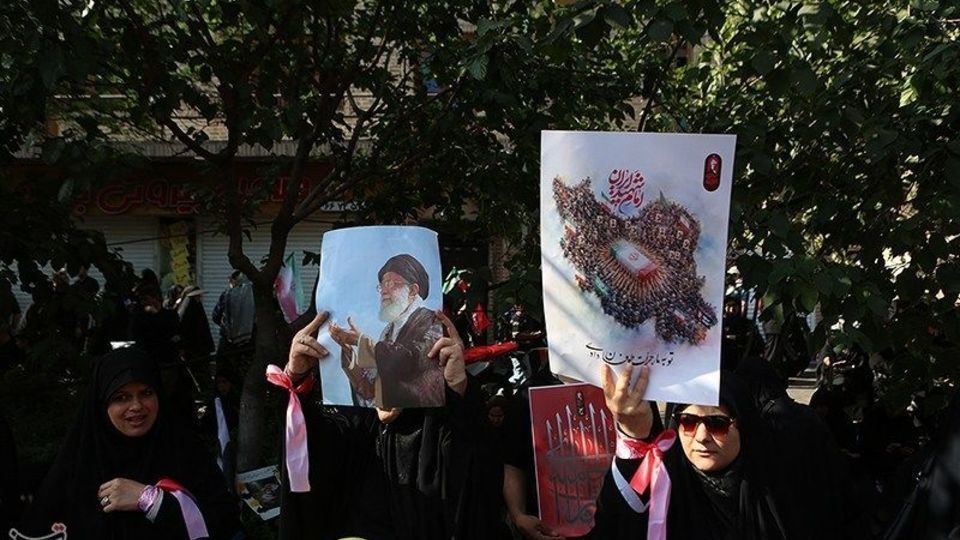 گزارش تصویری تشییع پیکر رهبر شهید در تهران/۶