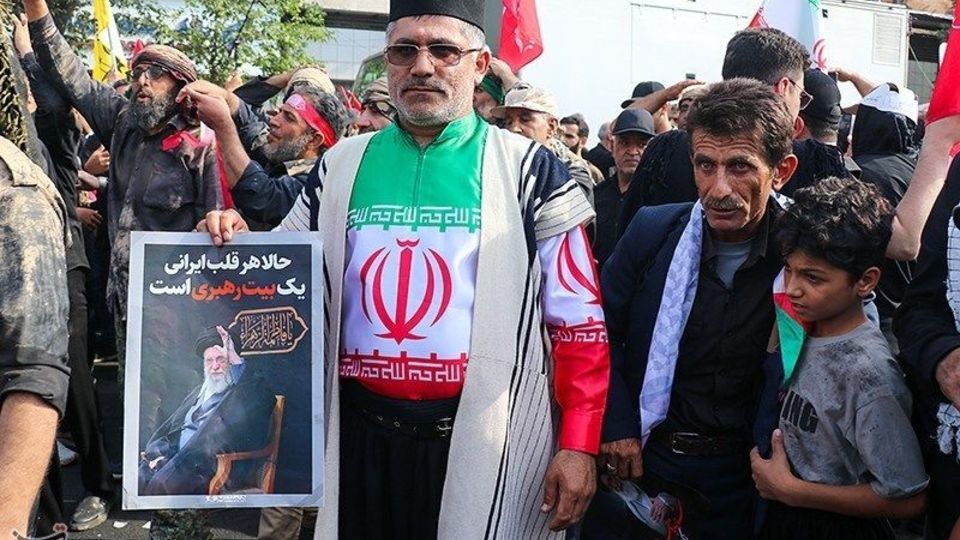 گزارش تصویری تشییع پیکر رهبر شهید در تهران/۶
