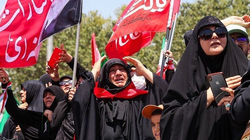 گزارش تصویری تشییع پیکر رهبر شهید در تهران/۶