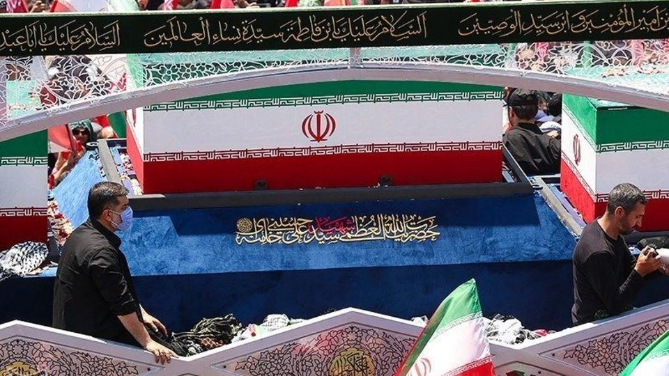 گزارش تصویری تشییع پیکر رهبر شهید در تهران/۶