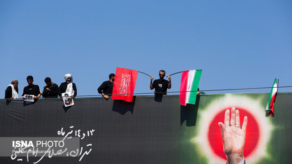 گزارش تصویری تشییع پیکر رهبر شهید در تهران/۷