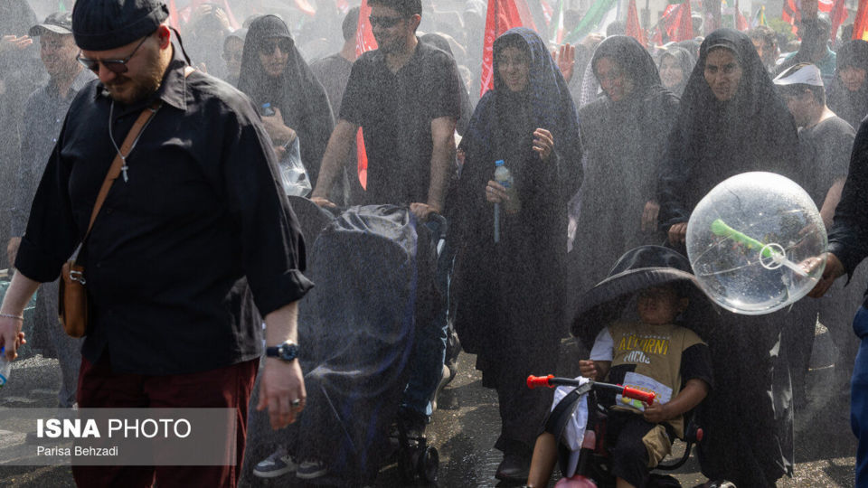 گزارش تصویری تشییع پیکر رهبر شهید در تهران/۷