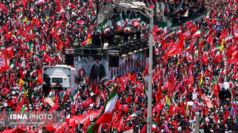 گزارش تصویری تشییع پیکر رهبر شهید در تهران/۷